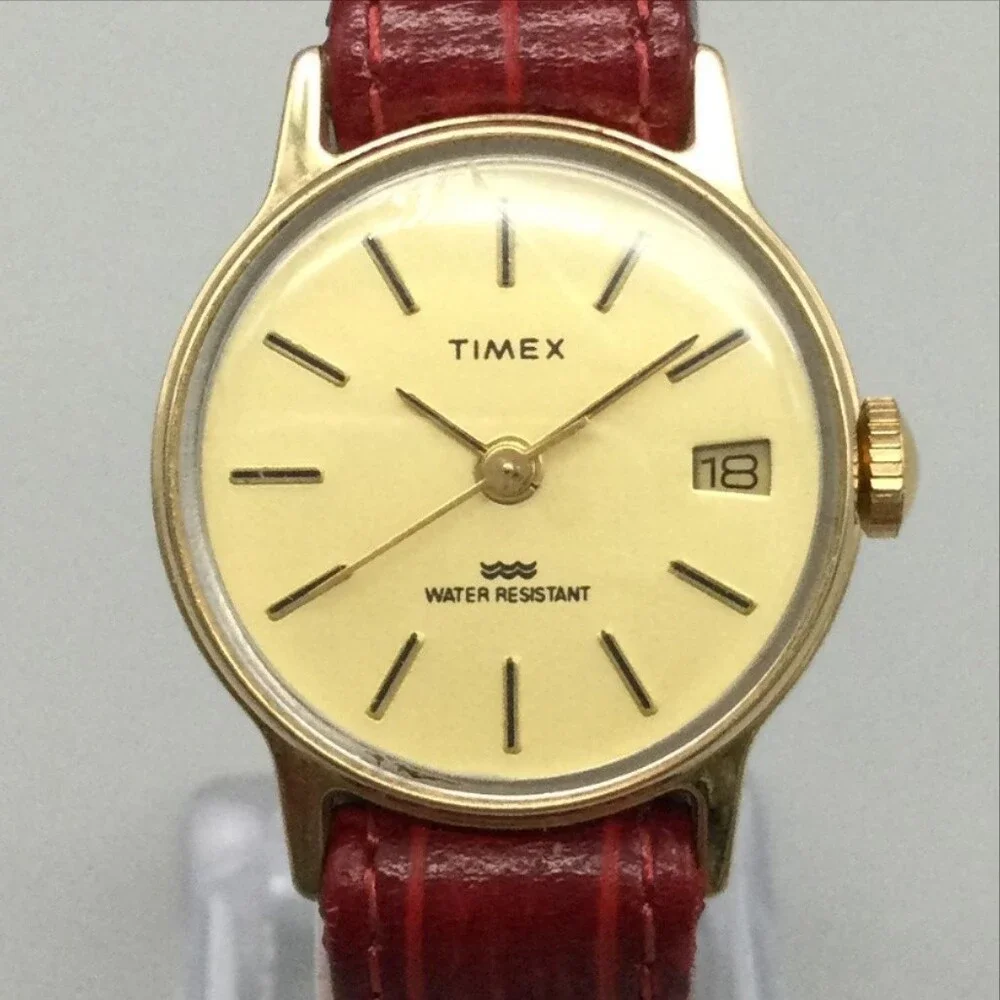 Vintage Timex Womens Watch 25mm Champagne Dial Date Red Leather Manual Wind